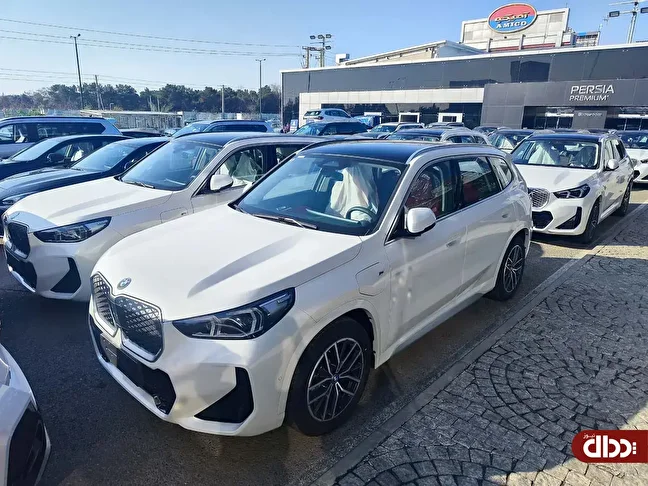 تحویل ب‌ام‌و iX1 توسط پرشیا خودرو ادامه دارد