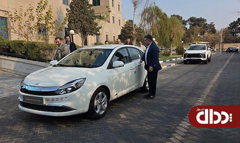 بازدید مدیر عامل کرمان موتور از سدان هیبرید ملی ایگل