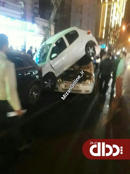 عکس/ تصادفی عجیب در خیابان شریعتی تهران