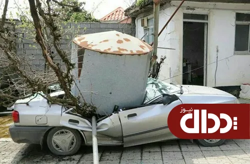 عکس/ سقوط منبع آب روی پراید در گَتاب بابل