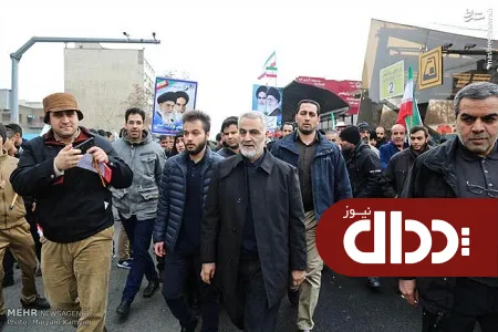 عکس/ حاج قاسم سلیمانی در راهپیمایی 22 بهمن