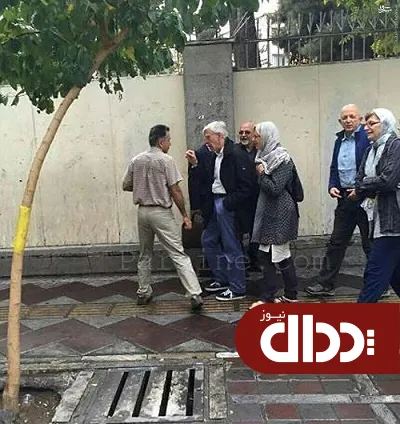 عکس/ پیاده روی جک استراو در خیابان فردوسی