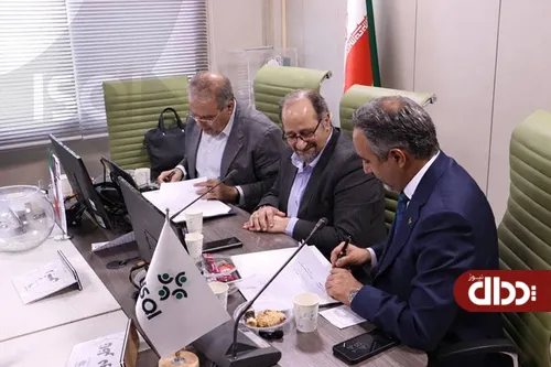 تفاهم‌نامه همکاری با انجمن سازندگان خودرو‌های سنگین امضا شد