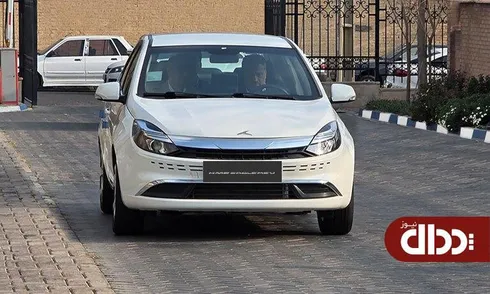 بازدید مدیر عامل کرمان موتور از سدان هیبرید ملی ایگل